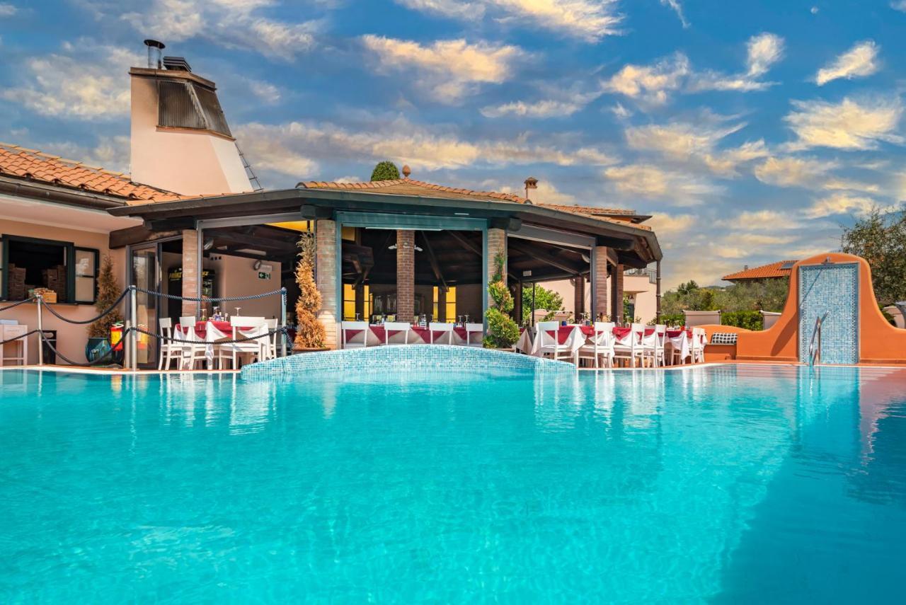 Hotel La Pietra Restaurant Fosdinovo Ngoại thất bức ảnh