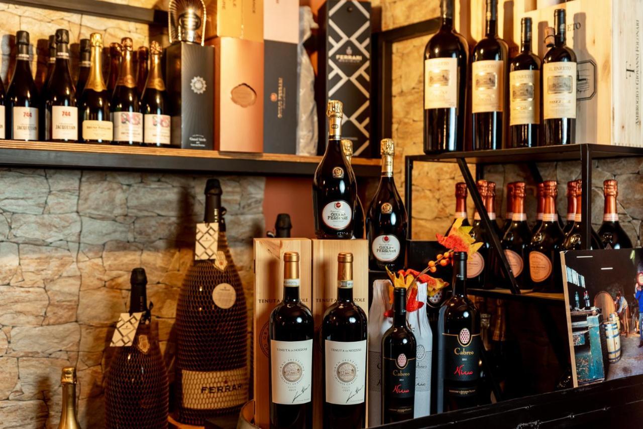Hotel La Pietra Restaurant Fosdinovo Ngoại thất bức ảnh