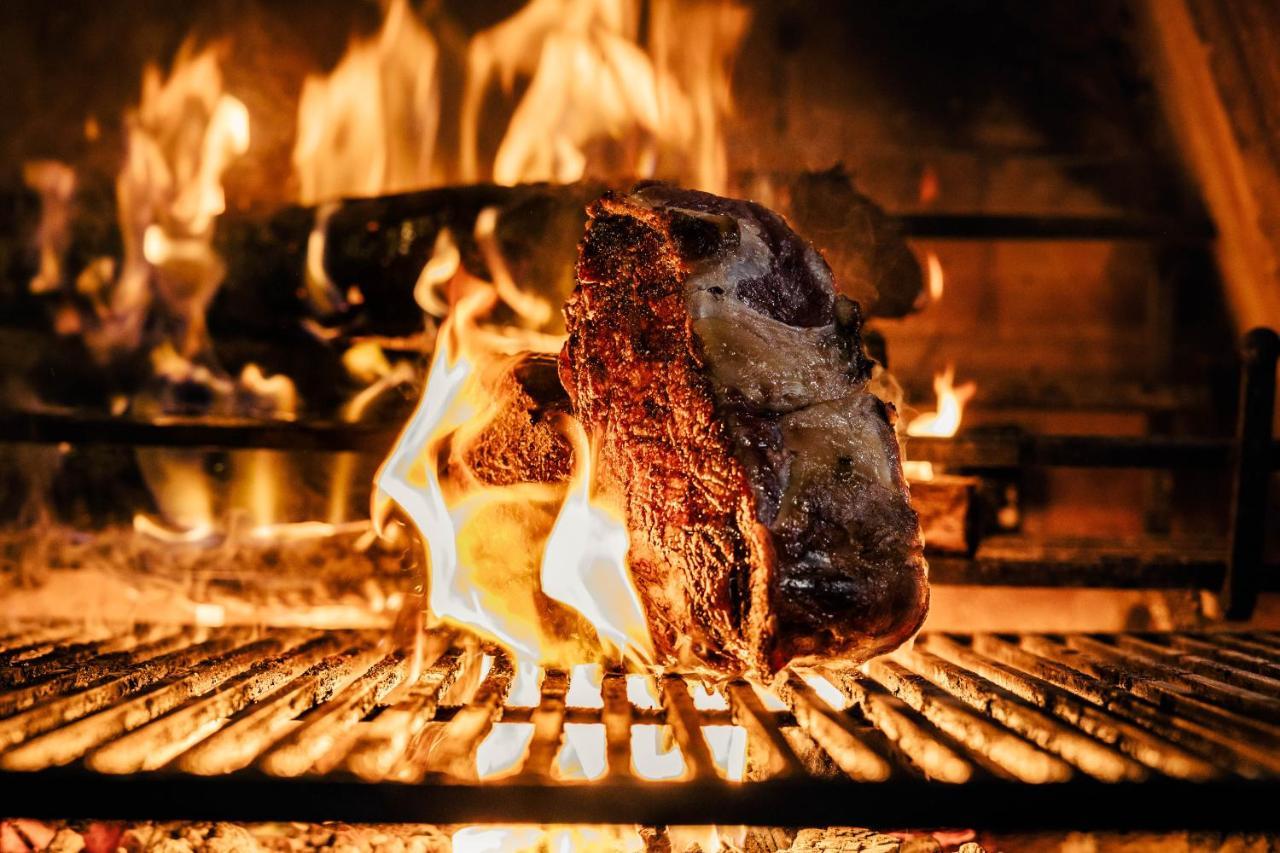 Hotel La Pietra Restaurant Fosdinovo Ngoại thất bức ảnh